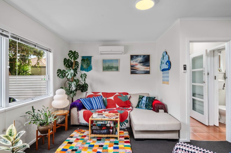 2/69 Paice avenue, Sandringham, Auckland - Carousel 1