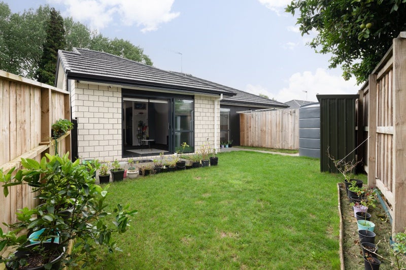 6/8 Keitha Place, Glenview, Hamilton - Carousel 11