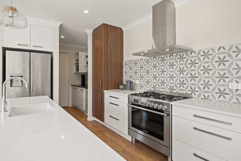 65 Glenpark Crescent, Bethlehem, Tauranga - Carousel 2