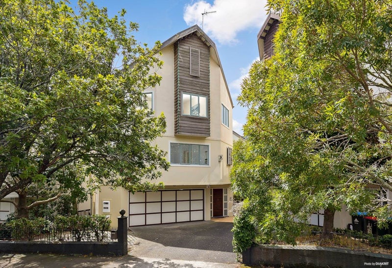 3 Beckham Place, Grafton, Auckland - Carousel 1