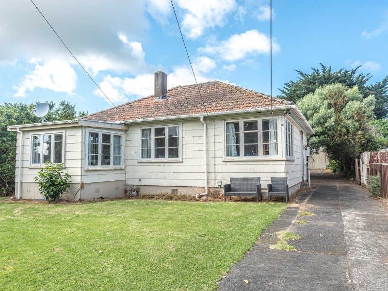 51 Swiss Avenue, Gonville, Whanganui - Carousel 1