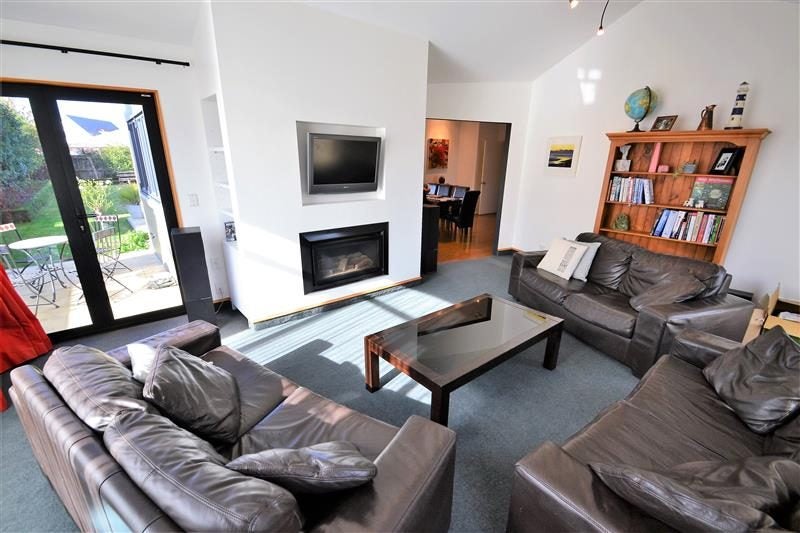 44 Malthouse Crescent, Brightwater - Carousel 2