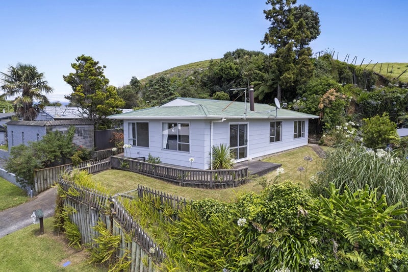 19 Shaldon Crescent, Blagdon, New Plymouth - Carousel 1