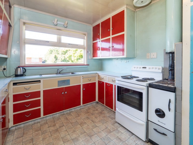 3 Bathurst Street, Allenton, Ashburton - Carousel 2