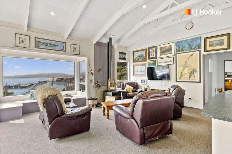 16 Slant Street, Careys Bay, Dunedin - Carousel 2