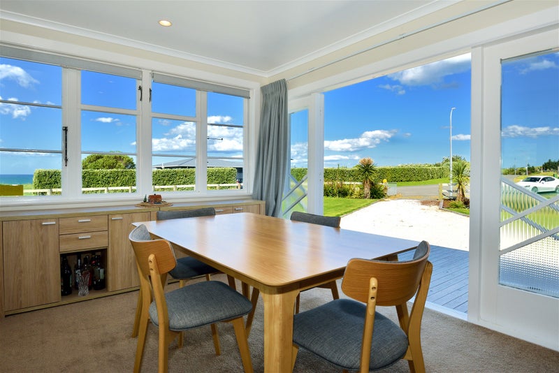 9 Browns Rise, MAHIA, NUHAKA - Carousel 2