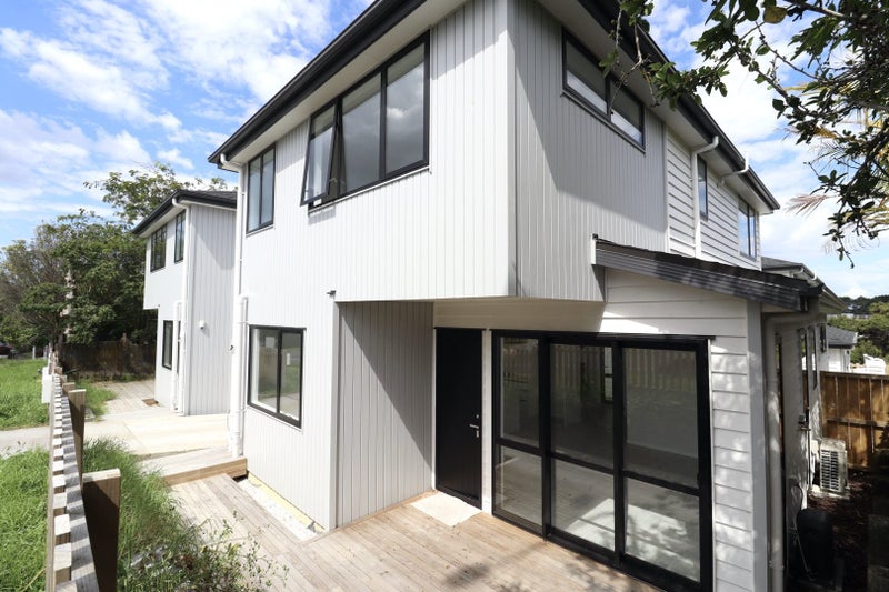 127 Oreil Avenue, West Harbour, Auckland - Carousel 16