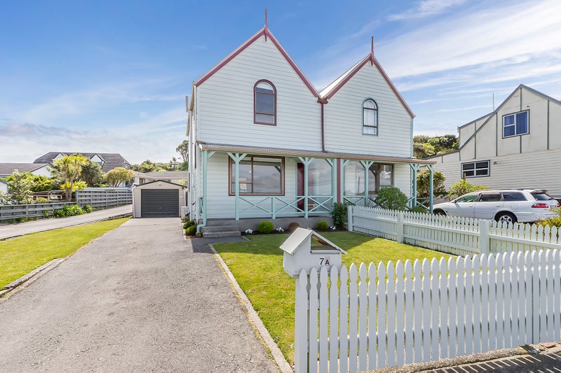 7A Ladbrooke Drive, Newlands, Wellington - Carousel 1
