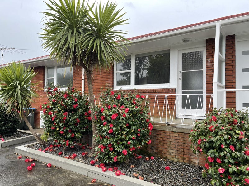 2/17 Campbell Road, One Tree Hill, Auckland - Carousel 1