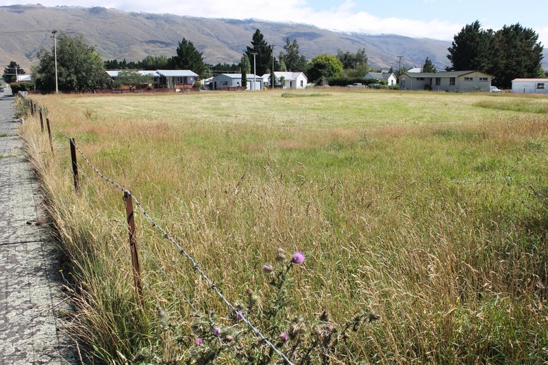 17 Aberafon Street, Middlemarch - Carousel 2