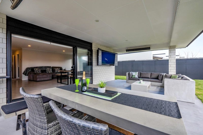 65 Links Drive, Waiwhakaiho, New Plymouth - Carousel 2