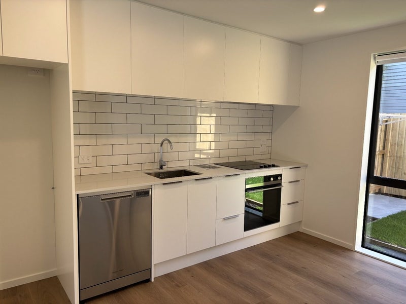 2/9 Chatham Street, Addington, Christchurch - Carousel 2