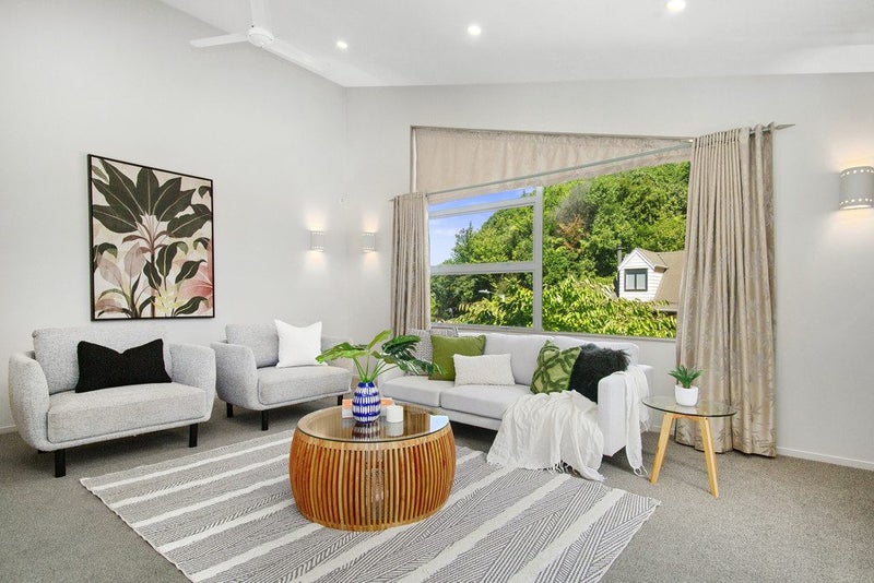 16 Westwood Road, Tawa, Wellington - Carousel 2