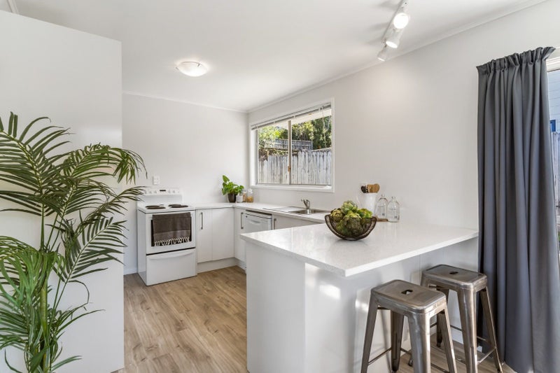 69 Lynden Avenue, Hillcrest, Auckland - Carousel 2