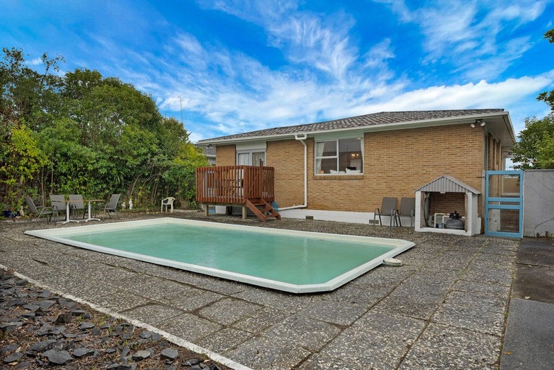 3 Dundas Place, Henderson, Auckland - Carousel 1