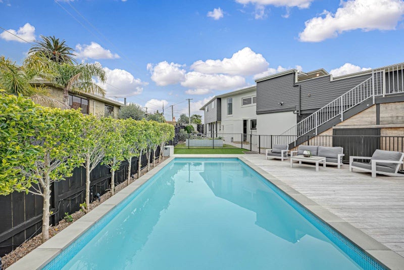 113 Litten Road, Cockle Bay, Auckland - Carousel 2