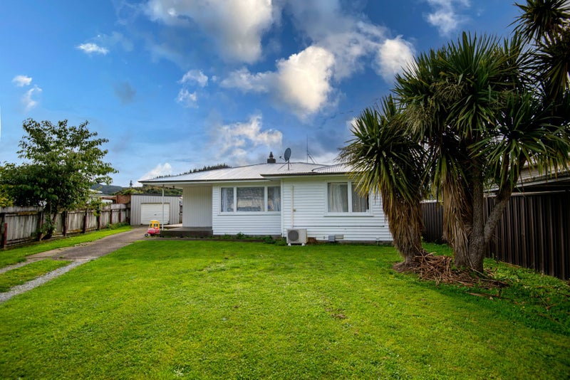 28 Wetherby Grove, Wainuiomata, Lower Hutt - Carousel 1