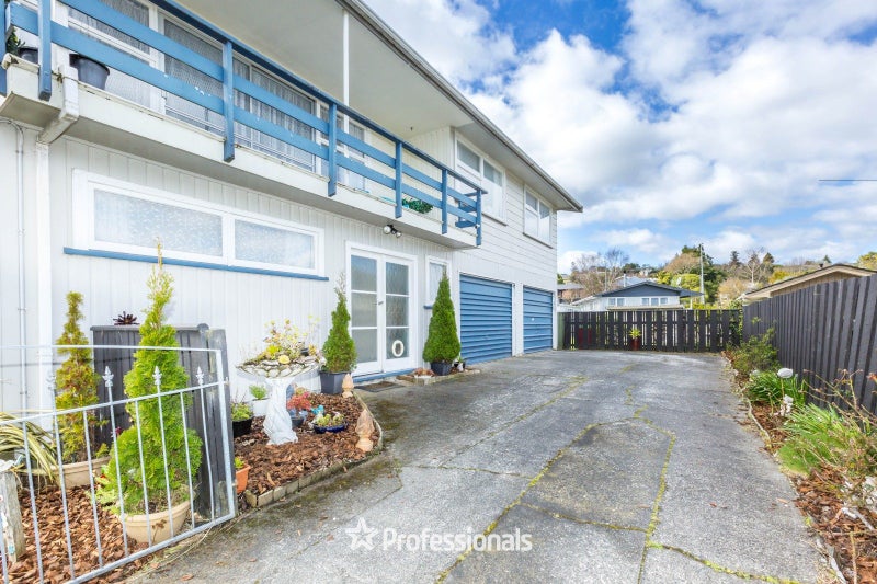 26 Shanly Street, Brown Owl, Upper Hutt - Carousel 2
