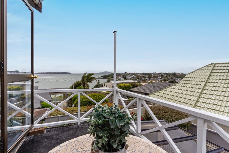 2/3 Te Akau Crescent, Bucklands Beach, Auckland - Carousel 2