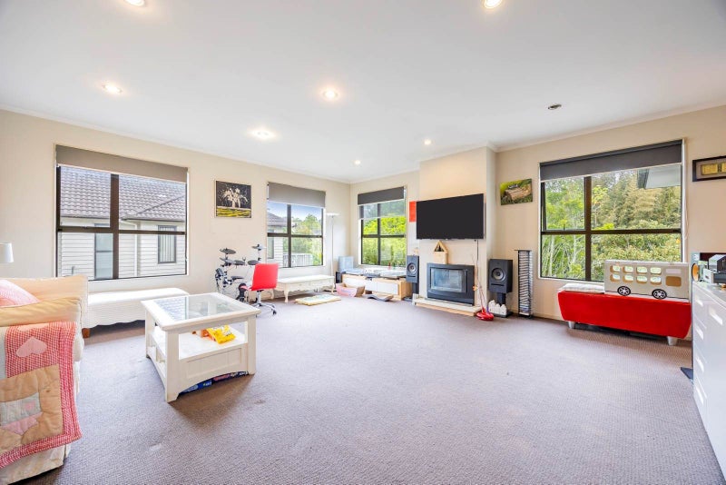 31A Alexander Avenue, Torbay, Auckland - Carousel 2
