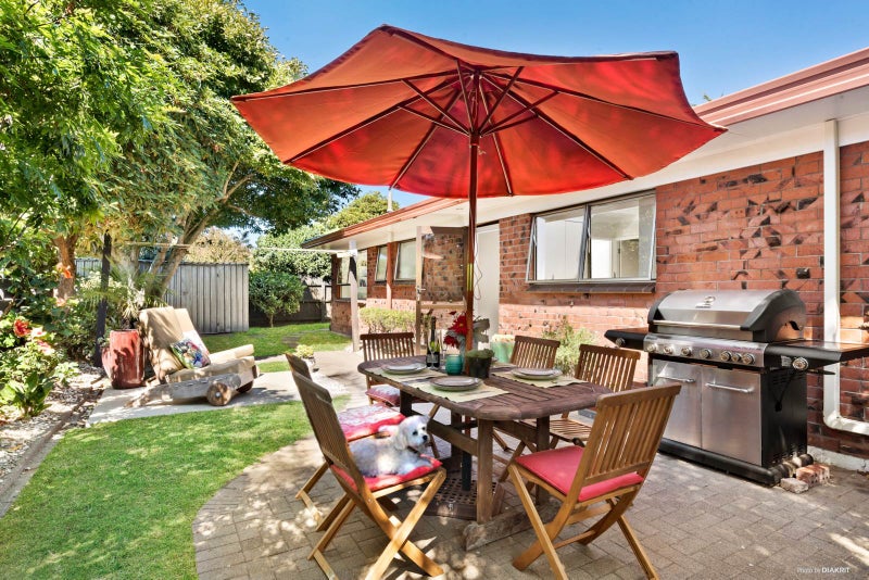 2/22 Beaumaris Way, Conifer Grove, Takanini - Carousel 1