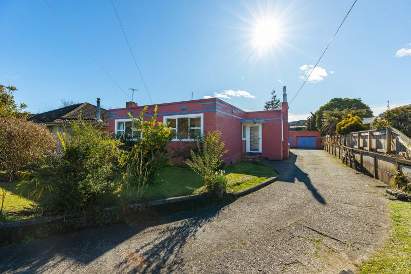 54 Makere Street, Taumarunui - Carousel 1