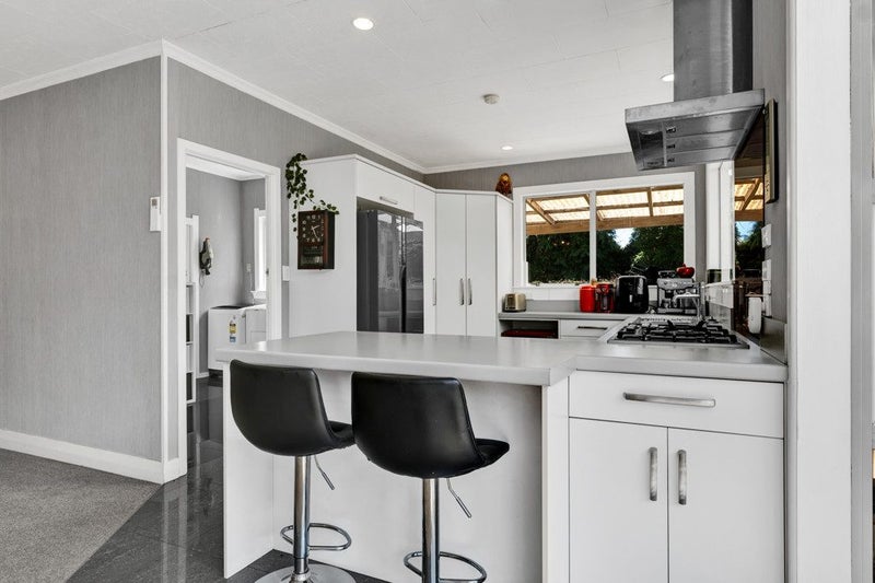 1147 Rowan Road, Mahoe, Stratford - Carousel 2