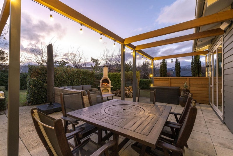 3 Bridesdale Drive, Lake Hayes, Queenstown - Carousel 1