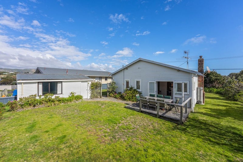 13 Waimea Road, Waikanae Beach, Waikanae - Carousel 2