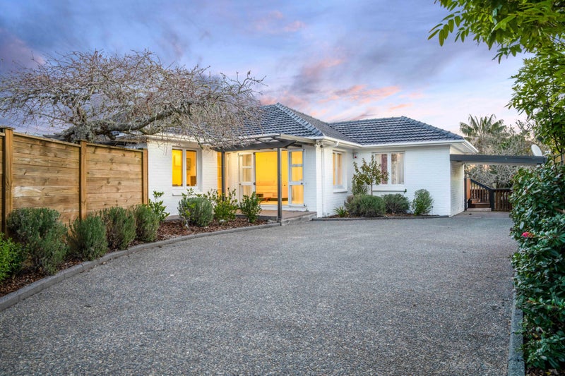 30 Saxon Street, Waterview, Auckland - Carousel 1