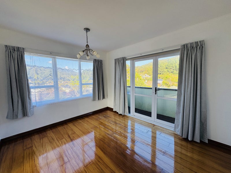 5 Lincoln Grove, Wainuiomata, Lower Hutt - Carousel 2