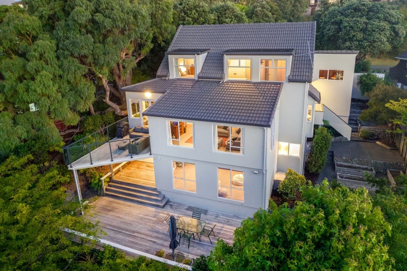 24 Sailmaker Close, Whitby, Porirua - Carousel 1