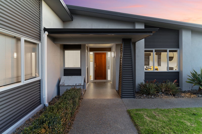 6 Paul Close, Papamoa Beach, Papamoa - Carousel 2