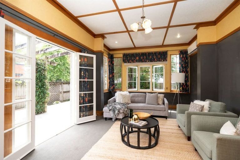 12 Hammond Street, Hamilton Central, Hamilton - Carousel 2