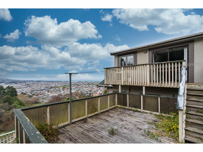 74 Barnes Drive, Caversham, Dunedin - Carousel 2