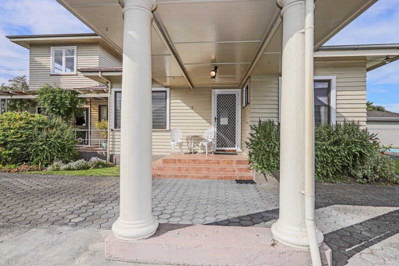 1006 Gordon Road, Raureka, Hastings - Carousel 1