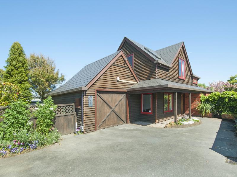 1/54 Brunswick ST, Highbury, Palmerston North - Carousel 1