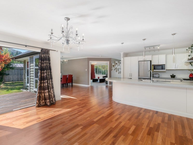 26 Atley Road, Arthurs Point, Queenstown - Carousel 2