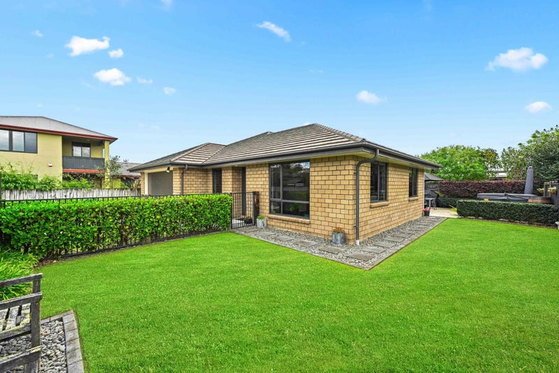5C Galahad Court, Rototuna North, Hamilton - Carousel 19