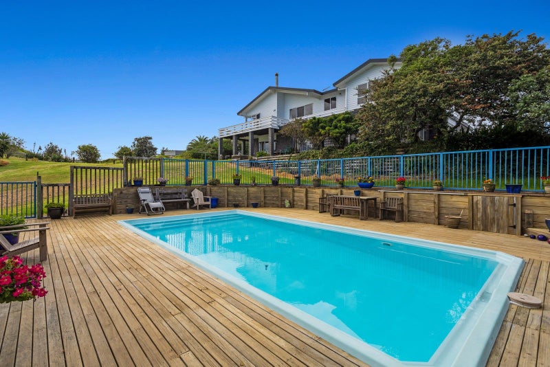 26 Dawn Parade, Coastlands, Whakatane - Carousel 1