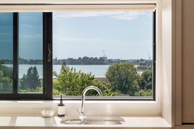 25 Wiremu Street, Brookfield, Tauranga - Carousel 1