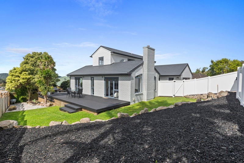 16 Pebble Beach Boulevard, Kamo, Whangarei - Carousel 1