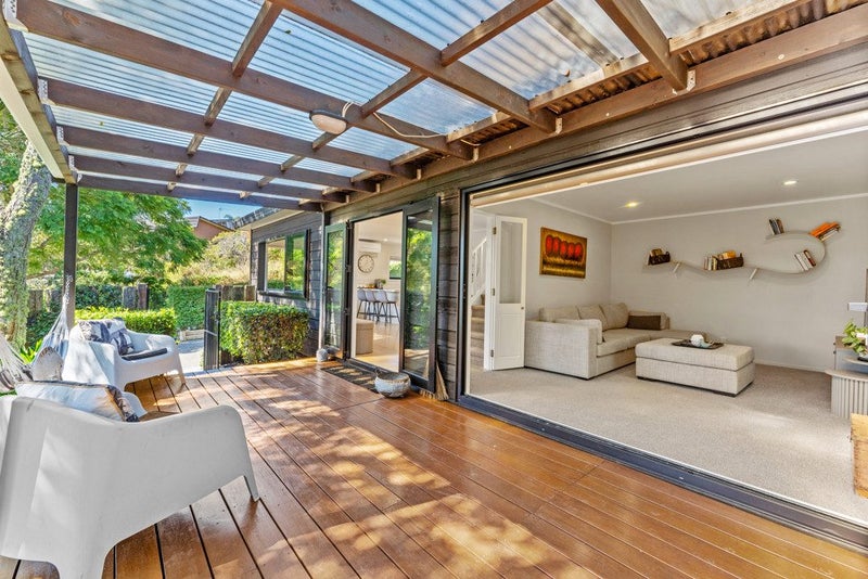 1/12 Philson Terrace, Browns Bay, Auckland - Carousel 2