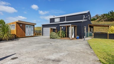 48 Binns Road, Karioitahi - Carousel 1