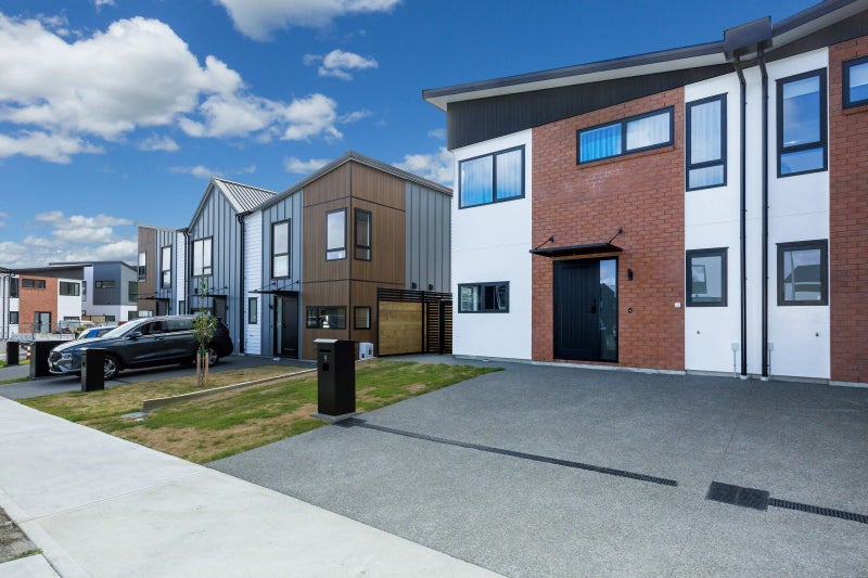 9 Dovey Katene Horvath Street, Trentham, Upper Hutt - Carousel 2