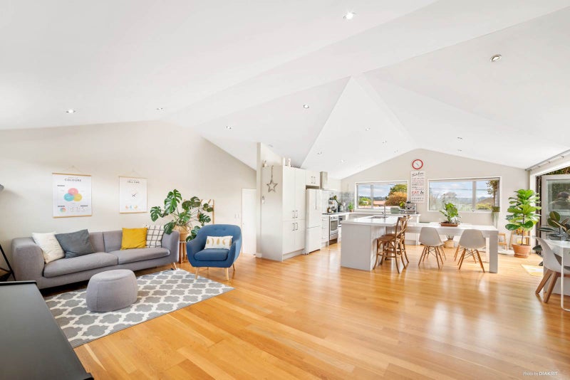 2/293 Albany Highway, Rosedale, Auckland - Carousel 1