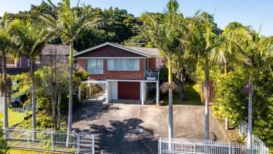 107 Grande Vue Road, Hillpark, Auckland - Carousel 1