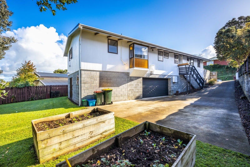 21 Cumberland Street, Merrilands, New Plymouth - Carousel 1