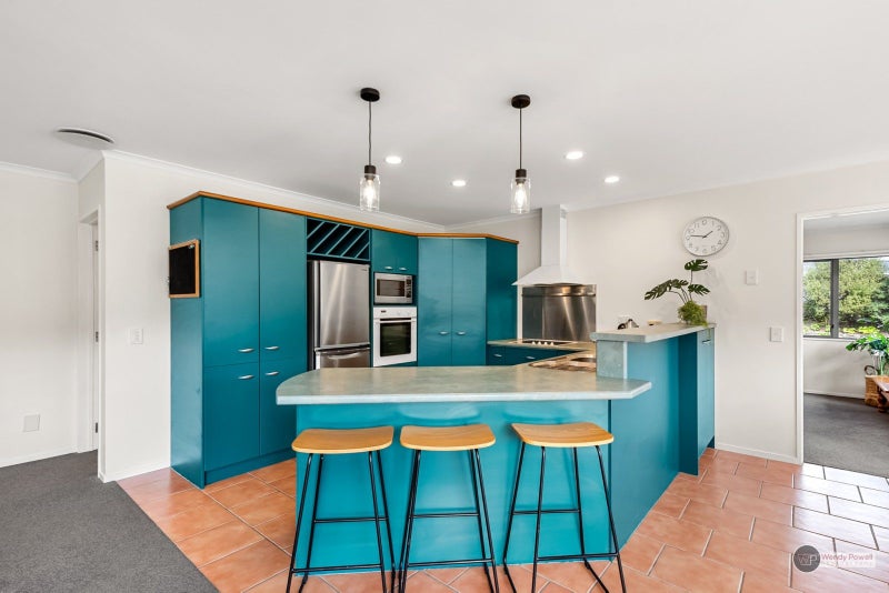 5 Sapphire Grove, Birchville, Upper Hutt - Carousel 2