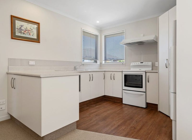 3 Holly Way, Tahunanui, Nelson - Carousel 2